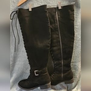 Used. Black Lace-up Knee-high Suede Boots.